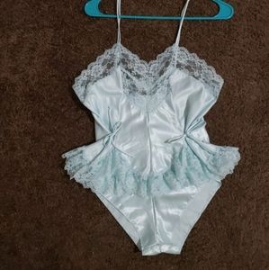 Vintage Light Blue Silk Lace Lengerie 2 Piece